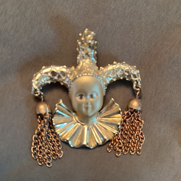 Assorted Brooches - Picture 2 of 7